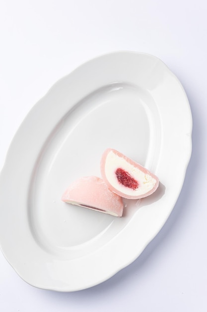 Farfurie gourmet cu decor colorat